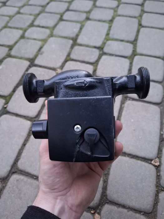 Pompka pompa obiegowa CO IMMERGAS Grundfos type UPS 25-40/180 wysyłka