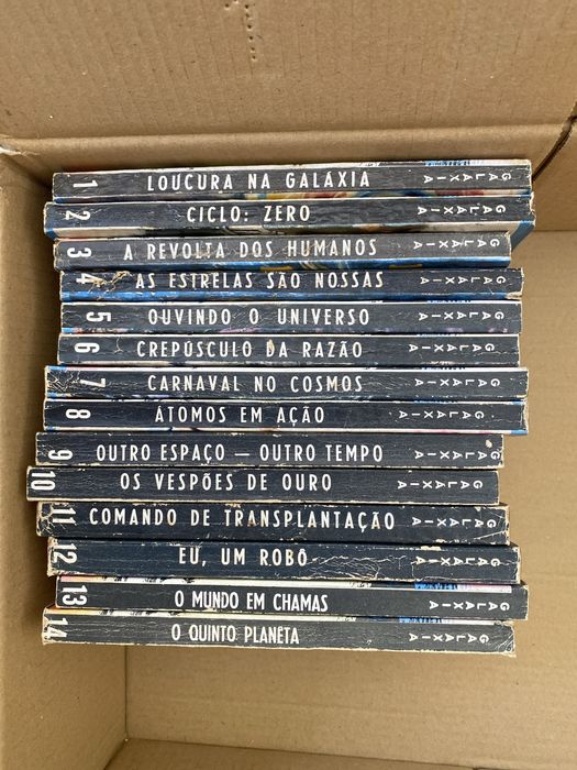 Livros de bolso Policiais, guerra FC antigos