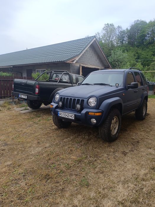 Продам Jeep kj .