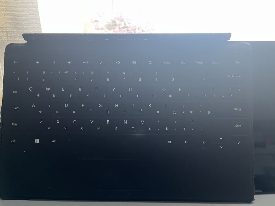 Планшет Microsoft Surface RT 32 ГБ 10.6