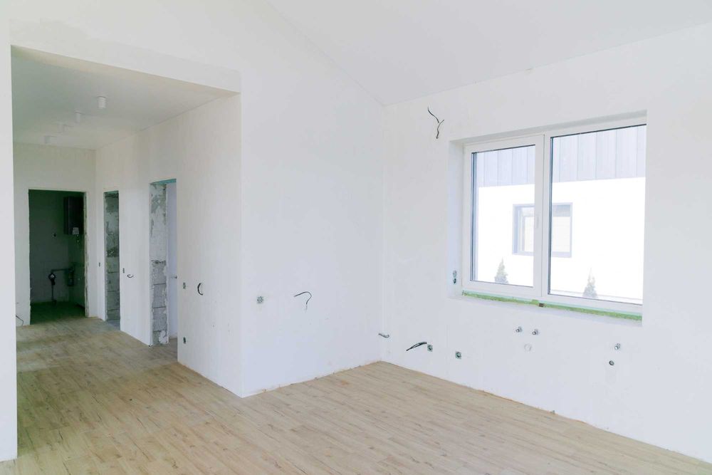 Продається капітальний будинок в Підлужжі