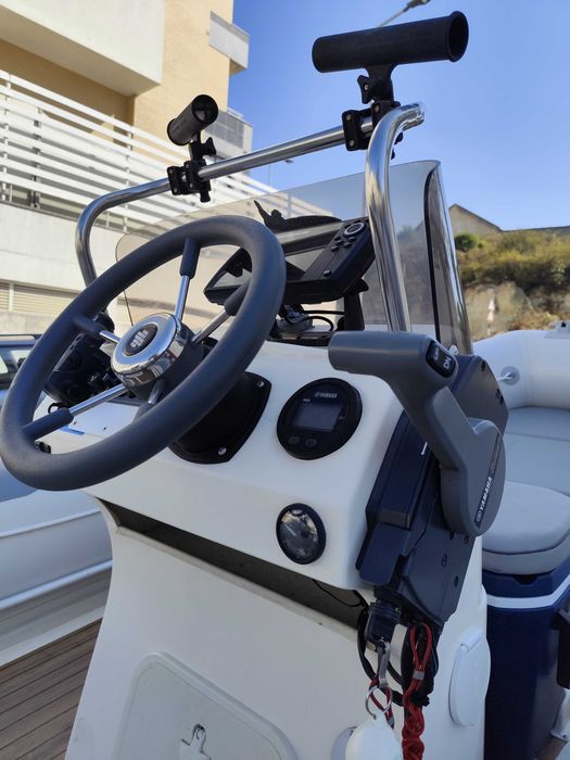 Semirigido valiant V 570 c/ Yamaha 80 hp injeção
