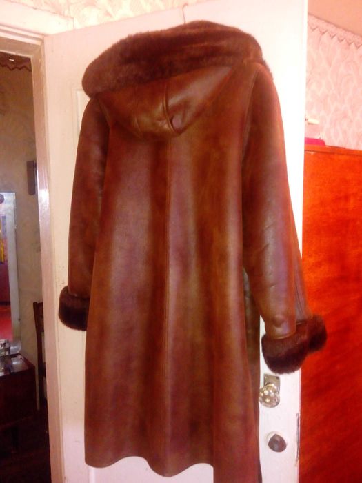 продам дубленку женскую