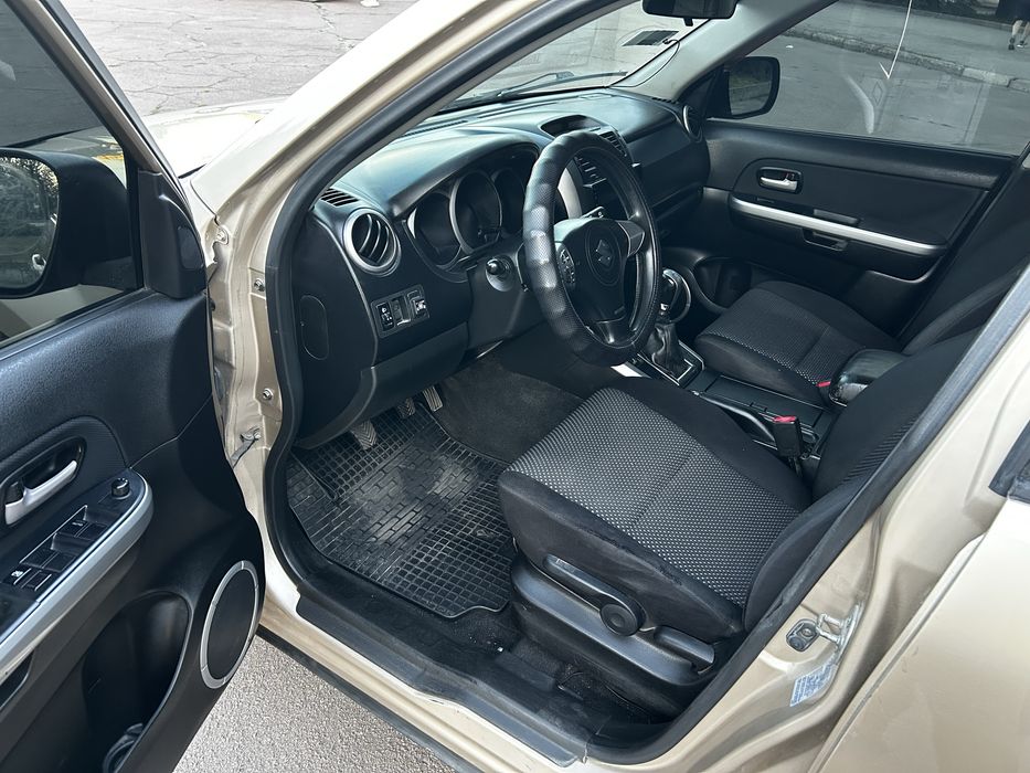 SUZUKI Grand Vitara Сузукі Гранд Вітара з ГАЗом