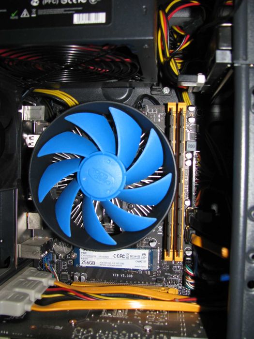 ПК компактный AeroCool Xeon 16 LCore 32Gb 256Gb 1.2Tb GTX 1060