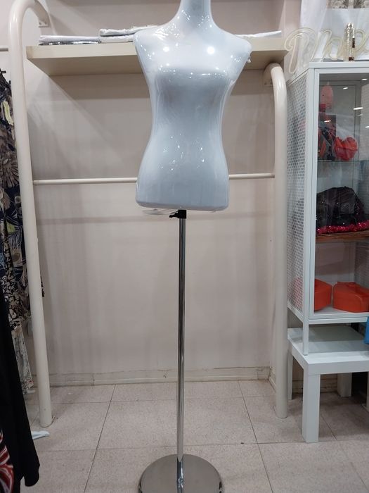 Mobiliário  para  loja  roupa