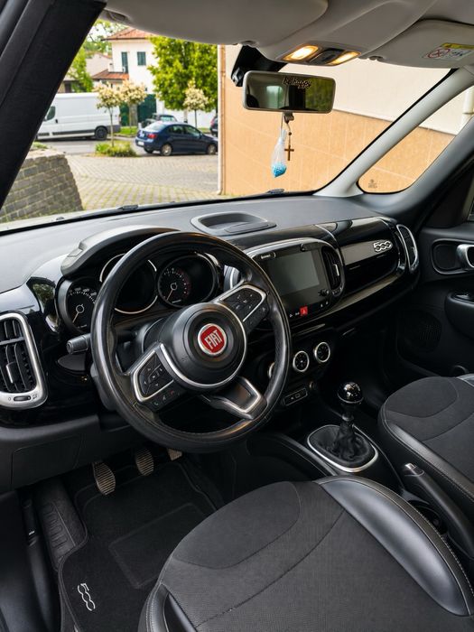Vendo FIAT 500L em otimo estado