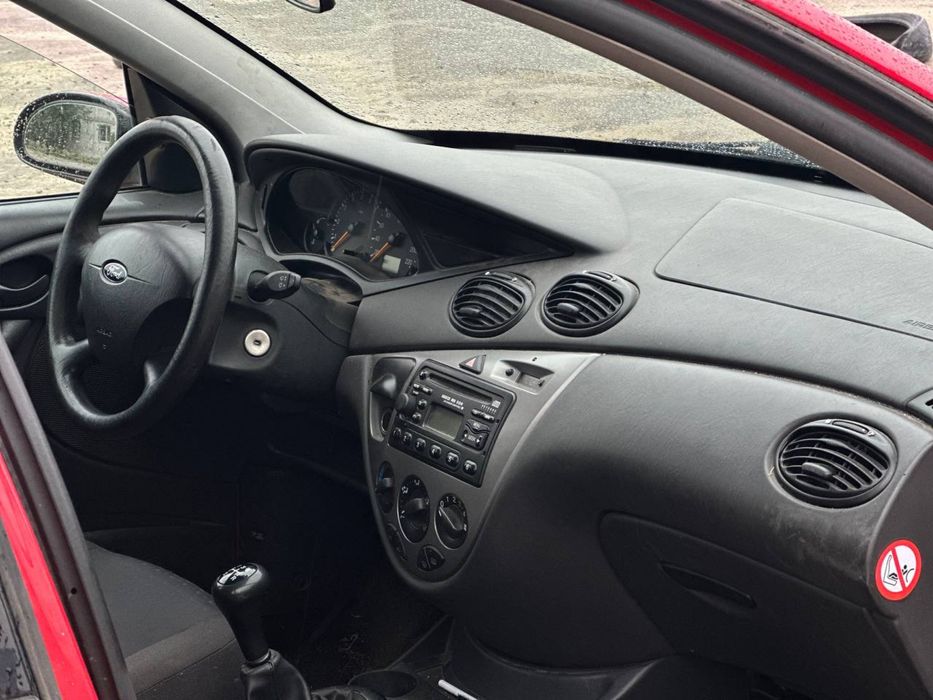 Ford Focus 2001 1.8 Бензин!