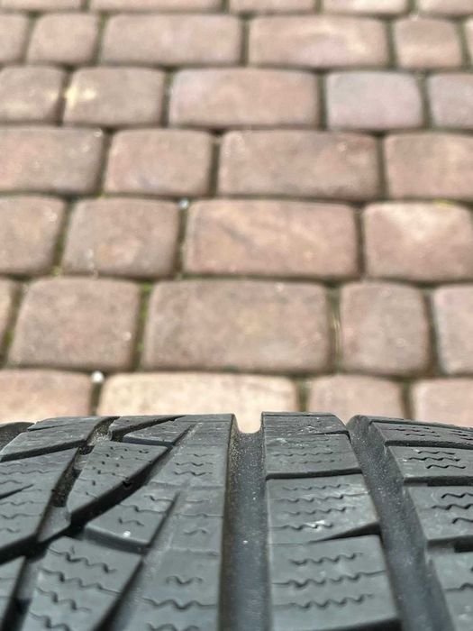 Opona Hankook Winter Icept Evo  195/50/16 84H  6mm