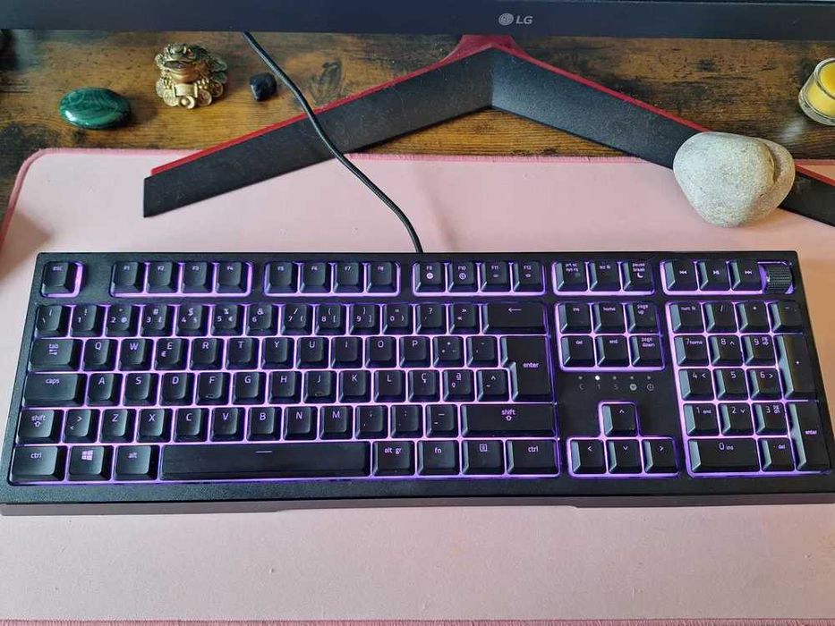 Razer Ornata v2 (em boas condições)