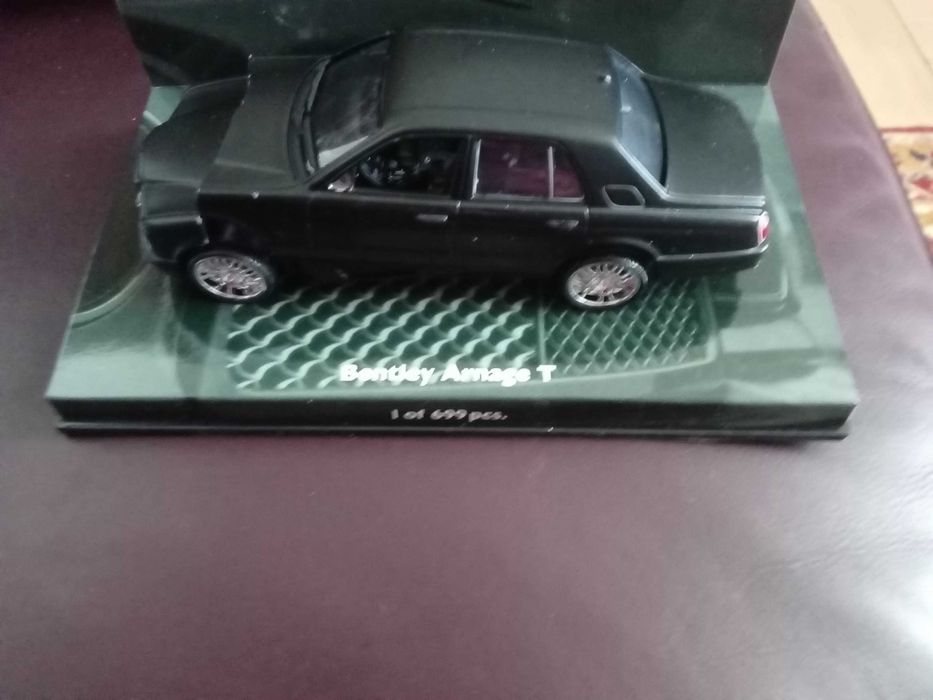 Модель авто Bentley Arnage T 1:43