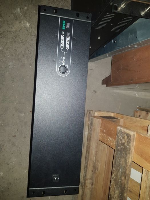 Ups Ever sinline 3000 USB 19'' tak 3u