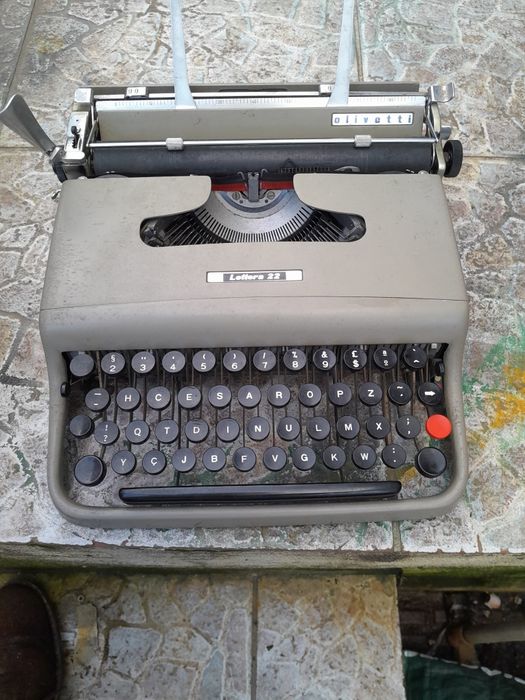 Máquina de escrever.