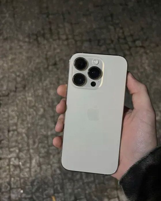 iPhone 14 Pro como novo