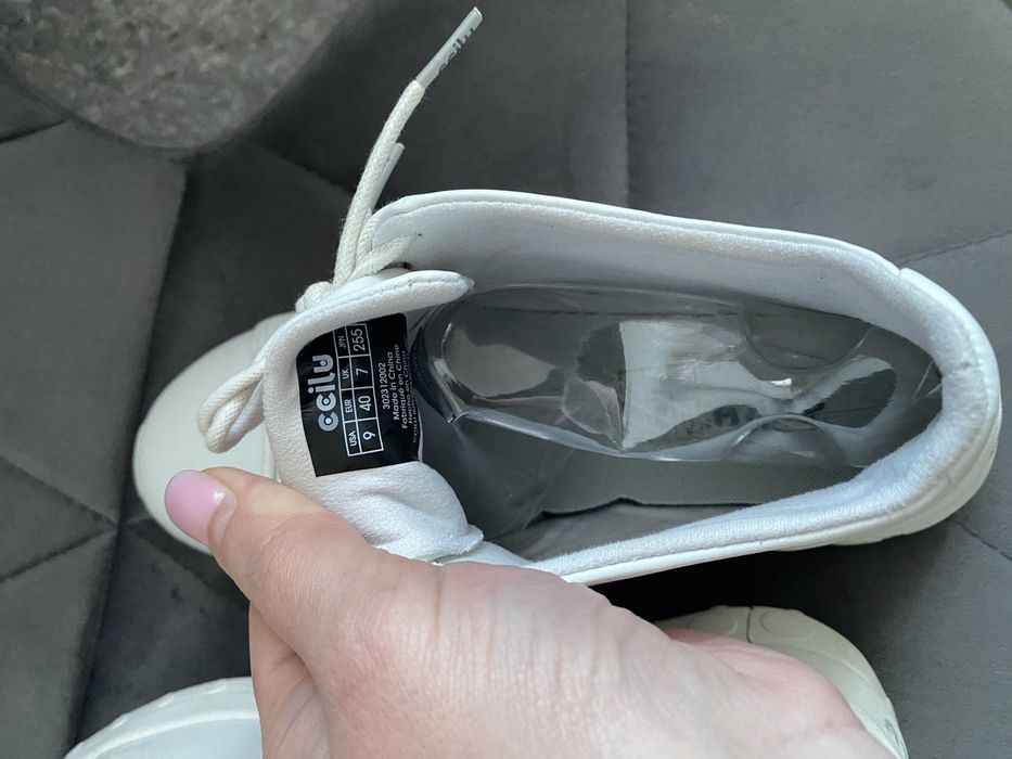 Ботінки весняні 25.5 см