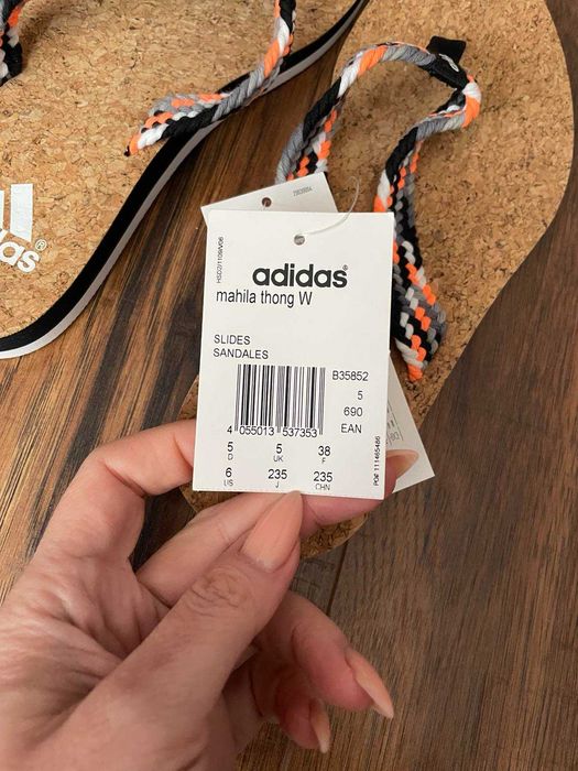 Жіночі шльопанці