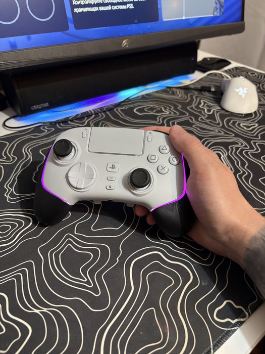 Продам Геймпад Razer Wolverine V2 PRO for PS5 White