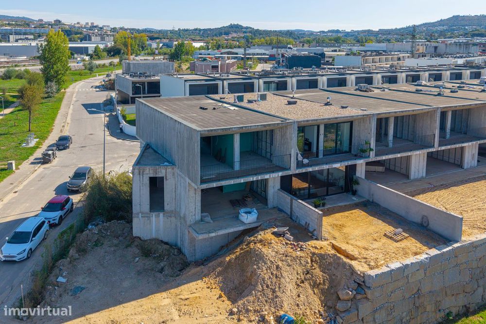 Moradia em Estrutura nas Proximidades de Braga