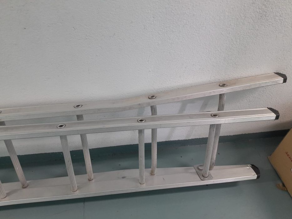 Escada de alumínio