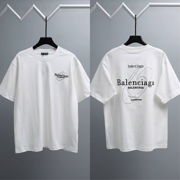 Футболка в стилі Balenciaga