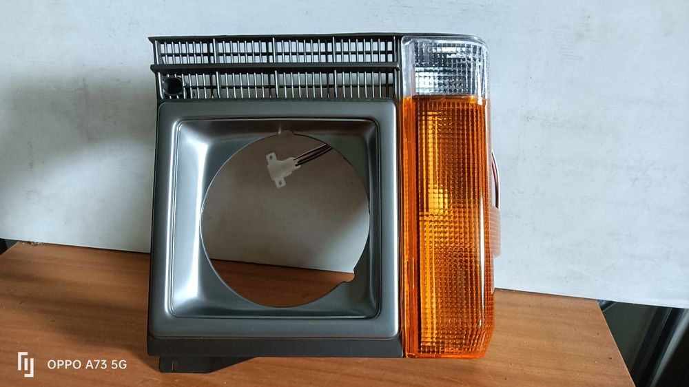 Pisca aro Mazda T3000 de 1981 novo