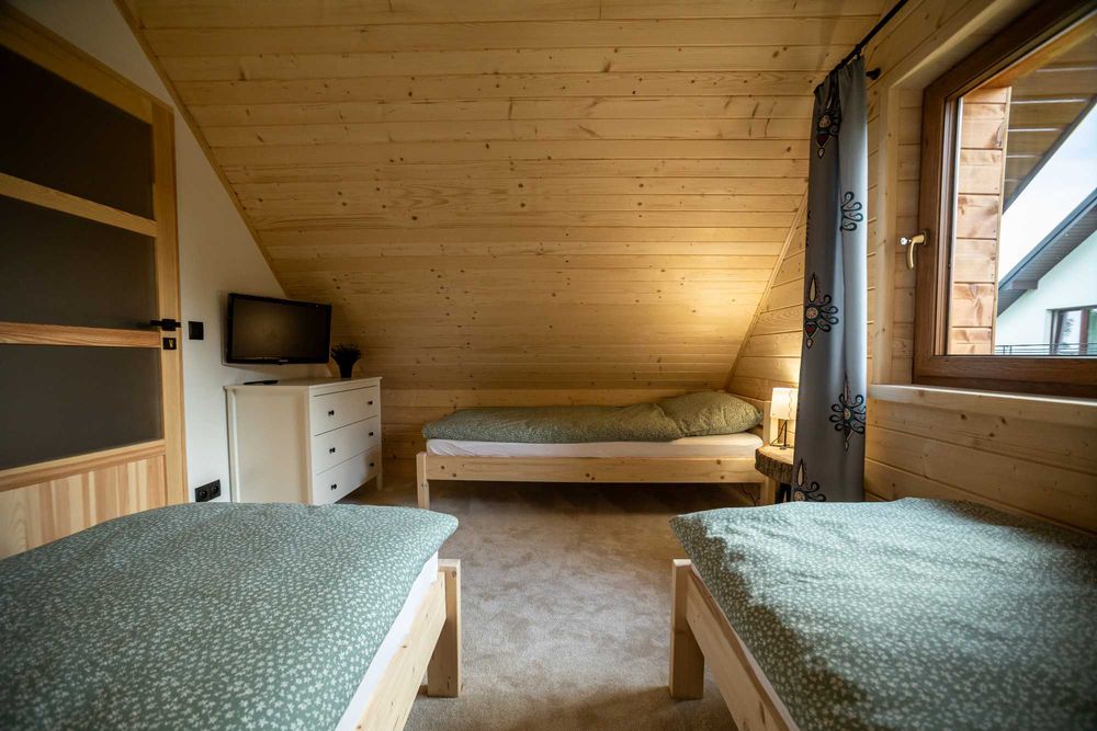 Domek do wynajęcia noclegi kwatery góry narty Gorce Tatry Pieniny term