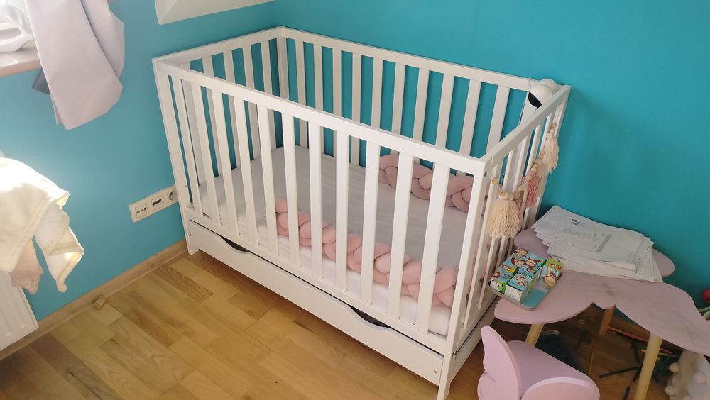 Biale łóżeczko niemowlęce 120x60 MOŻLIWY TRANSPORT