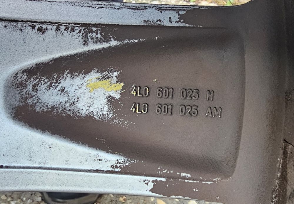 Jantes 20 Q7 touareg cayenne com pneus semi novos