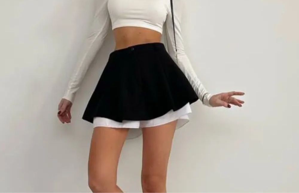 Юбка міні теніска, костюмна , розмір s , спідниця костюмна