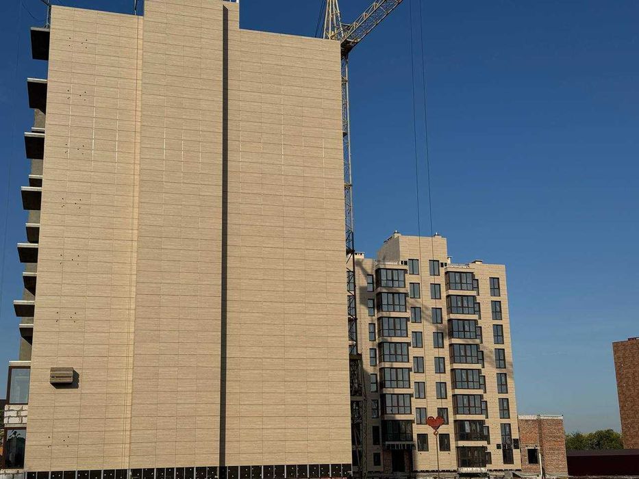 Продаж 2 кімн. квартири в ЖК "Велес" від забудовника "Каріатида"