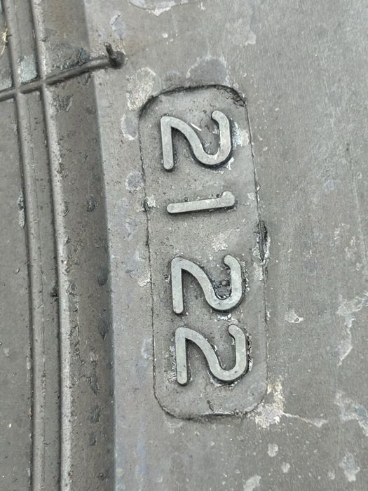55 Opony Letnie Bridgestone 265/45/21 Bardzo Ładne