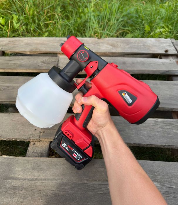 Pistolet do malowania mebli ścian pasuje do aku MILWAUKEE M18
