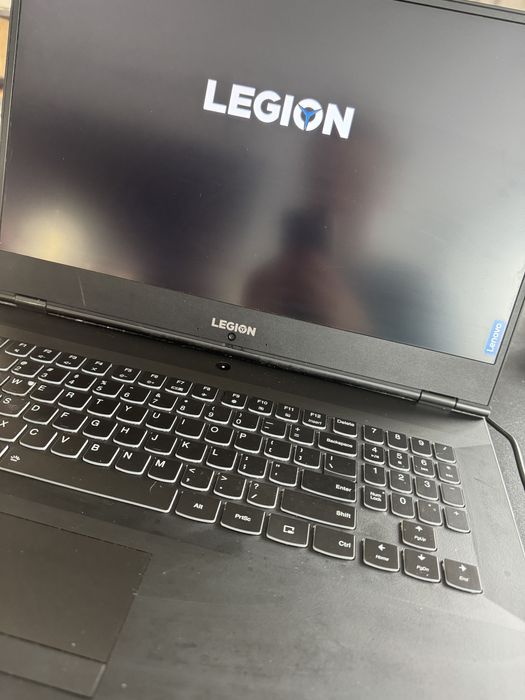 Lenovo Legion Y540-17IRH 17,3” – 32GB RAM / GTX 1650 / SSD 512GB