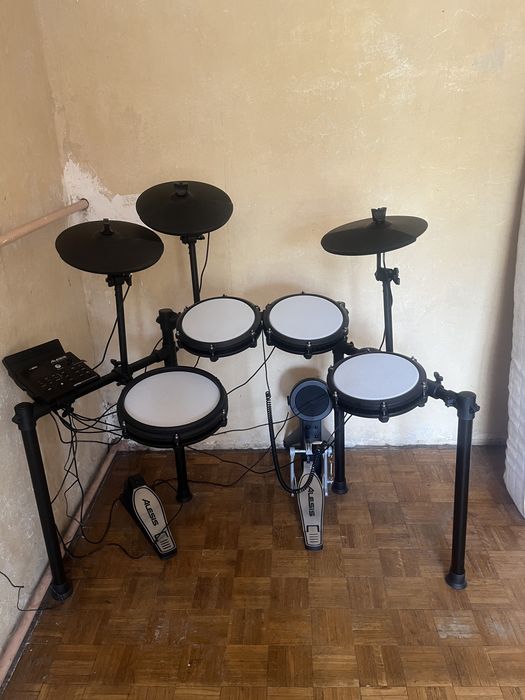 Alesis Nitro Max – perkusja elektroniczna, prawie nieużywana, gwarancja do 2027