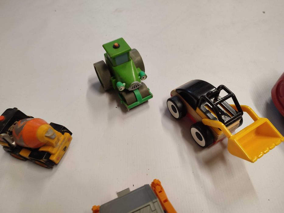 Zestaw samochodzików do piaskownicy