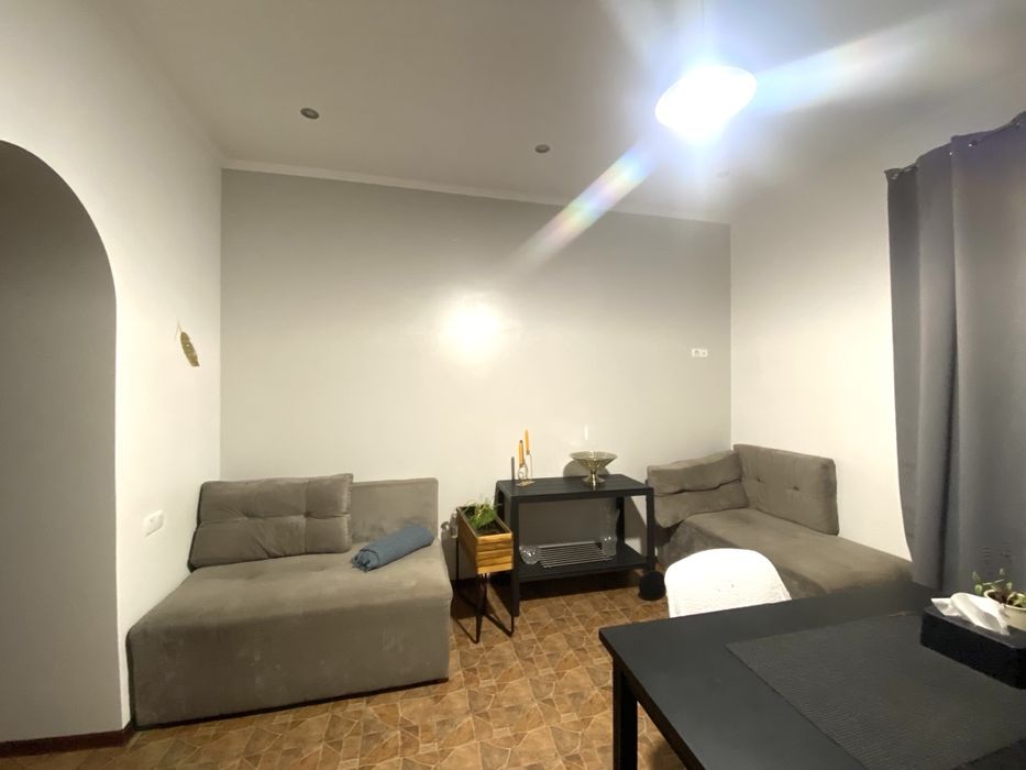 Будинок з частковим ремонтом