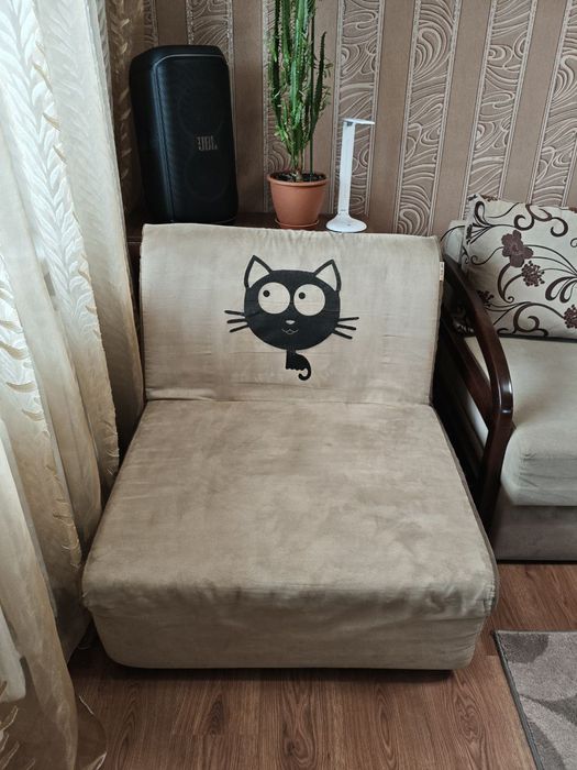 Кресло-кровать диван