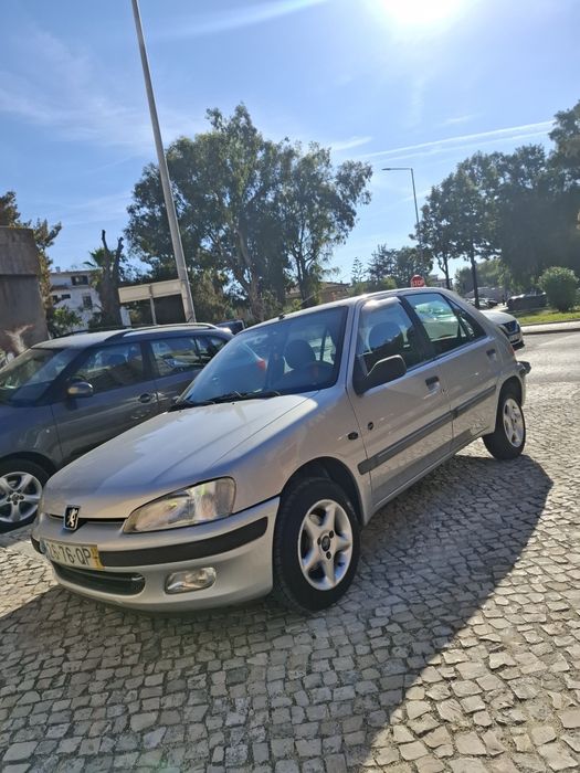 Peugeot 106 Green