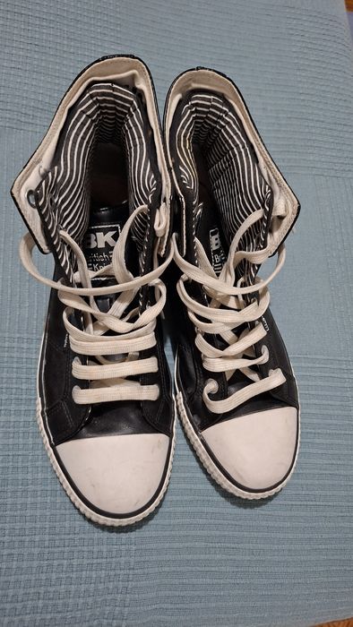 Botas Bk usadas em bom estado ( entrego Lisboa)