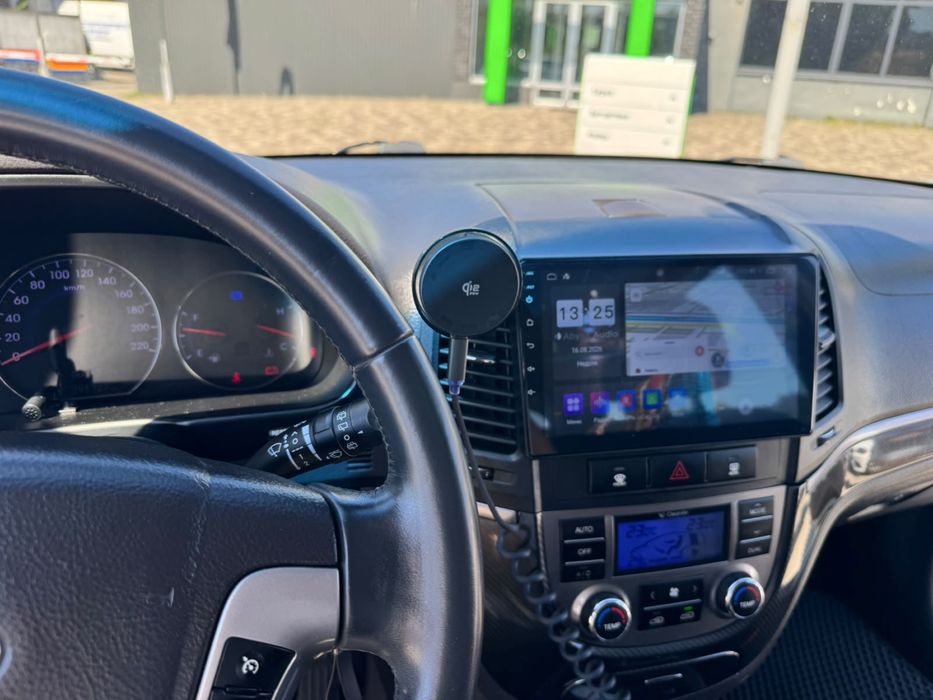 Hyundai Santa FE 2010 VIN KMHSH81XDBU684423 фото оголошення 12 з 24