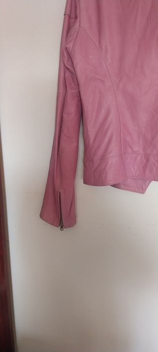 Casaco em couro usado