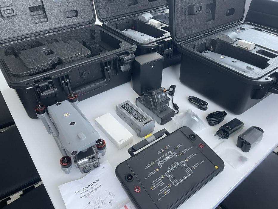 Дрон квадрокоптер Autel EVO Max 4ТXE стан нового є кількість