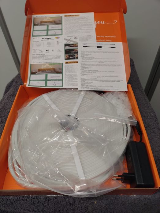 Taśma / neon LED biały 20M 2400 diód