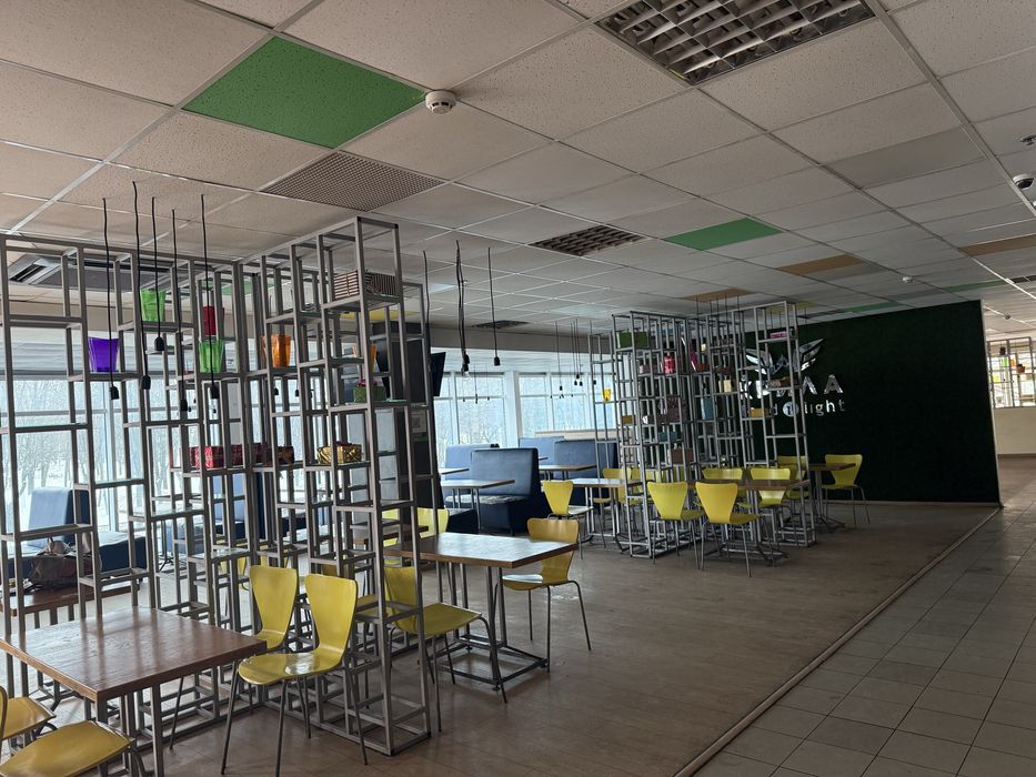 Оренда приміщень в центрі під фуд-корт / магазин / торгівлю  / офіс