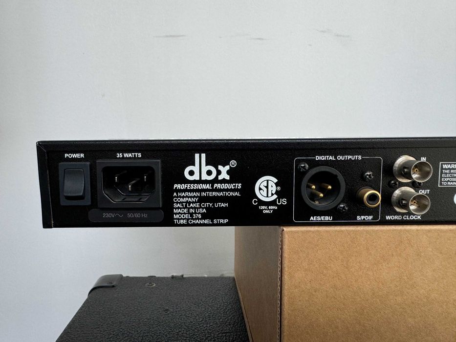 DBX 376 Pré amplificador a válvulas para voz