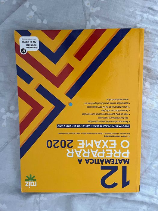 Livro de preparação exame matemática 12º