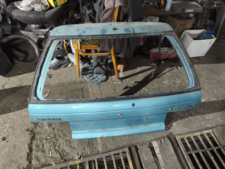 MITSUBISHI COLT III C50 крышка багажника