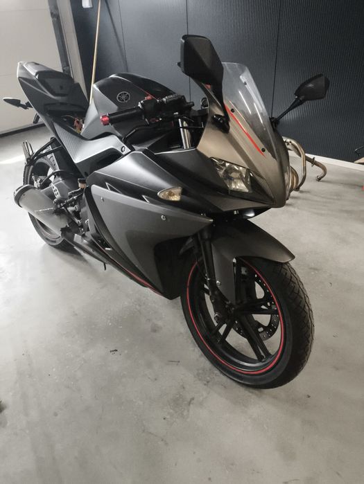 Yamaha yzf r 125 owiewka bumerang