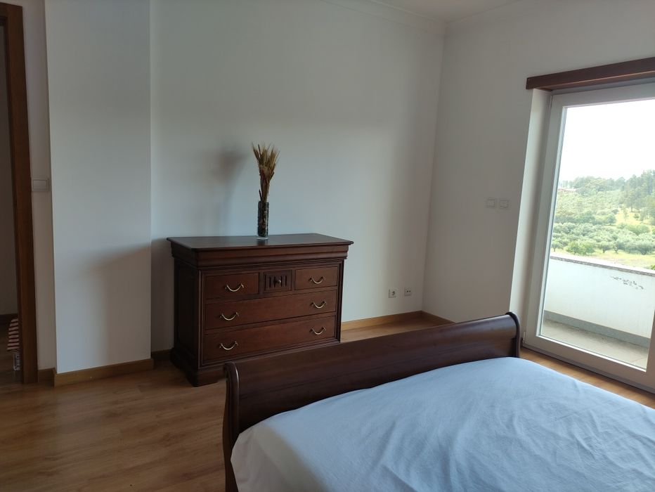 Quarto de casal em cerejeira