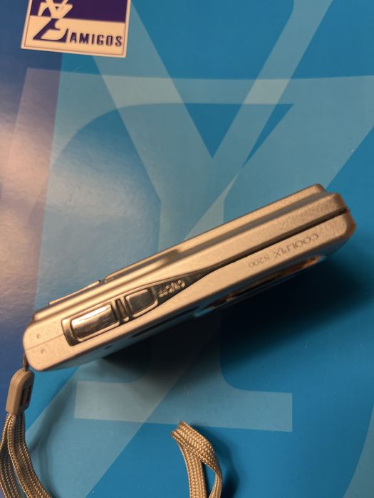 Фотоапарат nikon coolpix s200